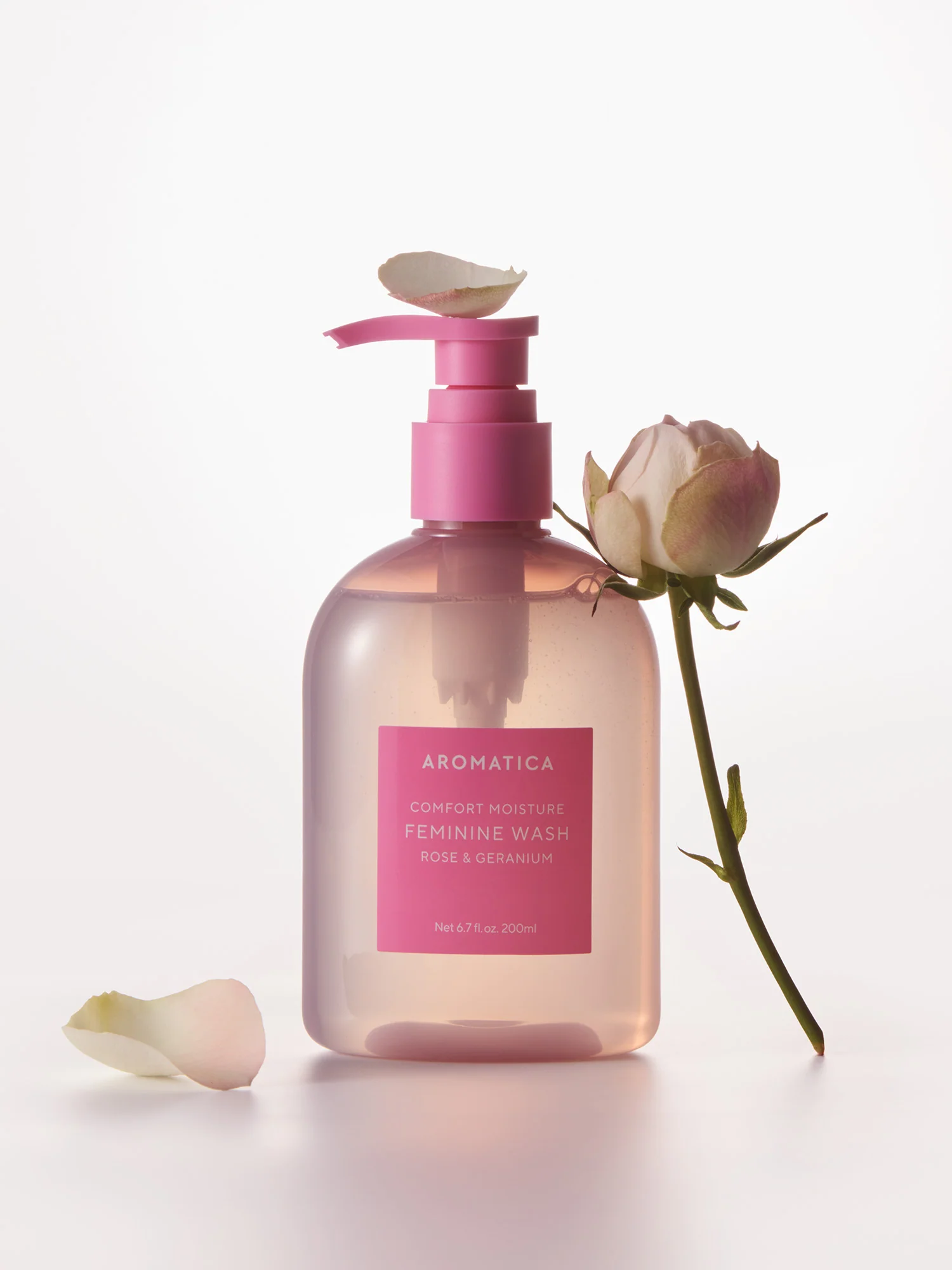 Comfort Moisture Feminine Wash Rose & Geranium 200ml - Image 2