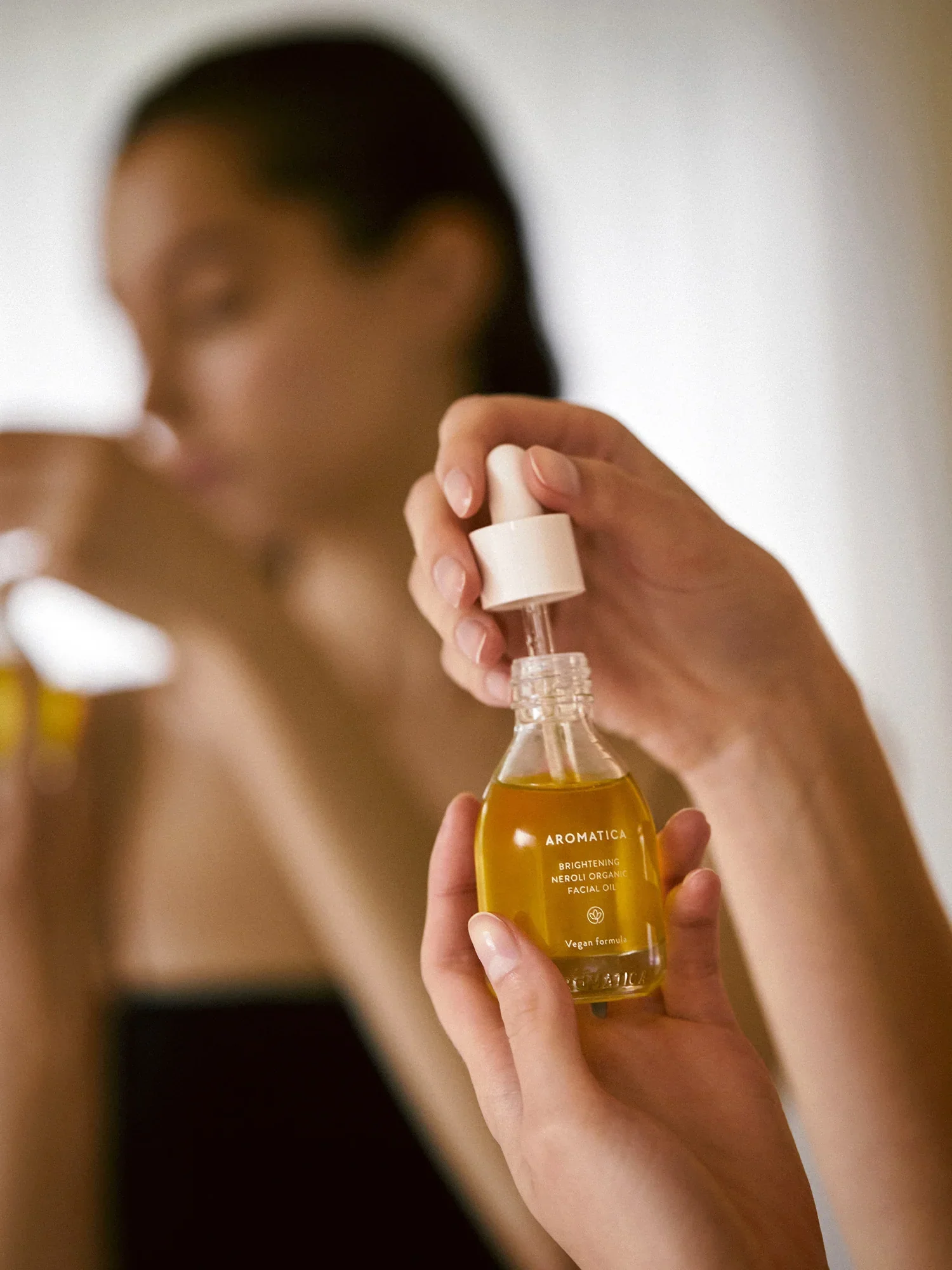 Organic Neroli Brightening Facial Oil 30ml - Image 5